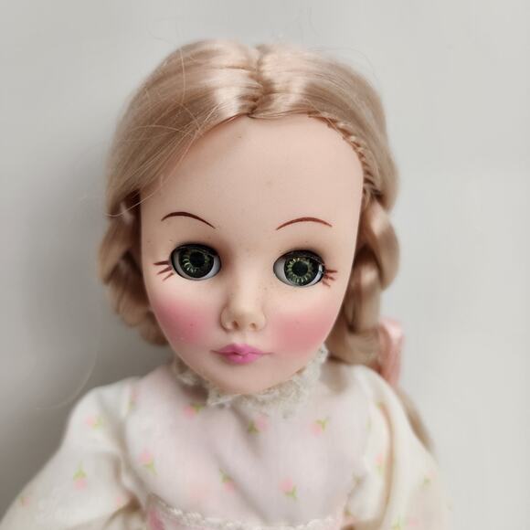 Effanbee MARY HAD A LITTLE LAMB Doll 11" 1983 w/ Lamb Cut-Out Hard Plastic Doll - Picture 2 of 13